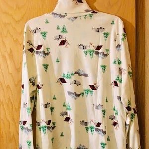 Women’s long sleeved shirt